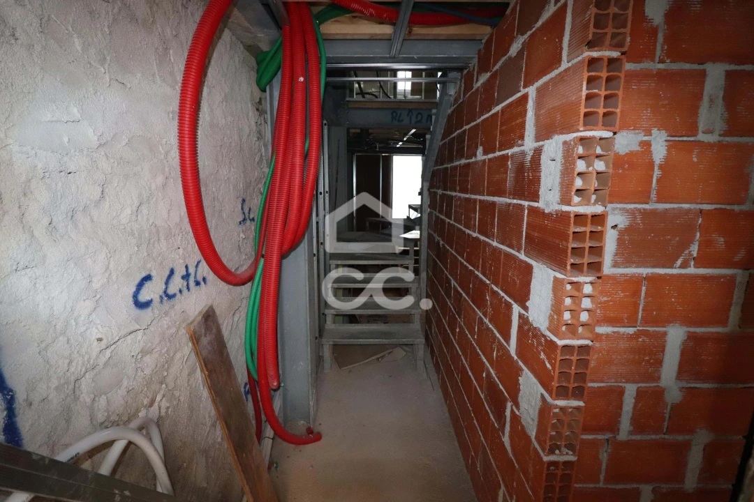 Prédio para Venda em Sé Nova, Santa Cruz, Almedina e São Bartolomeu Foto 10