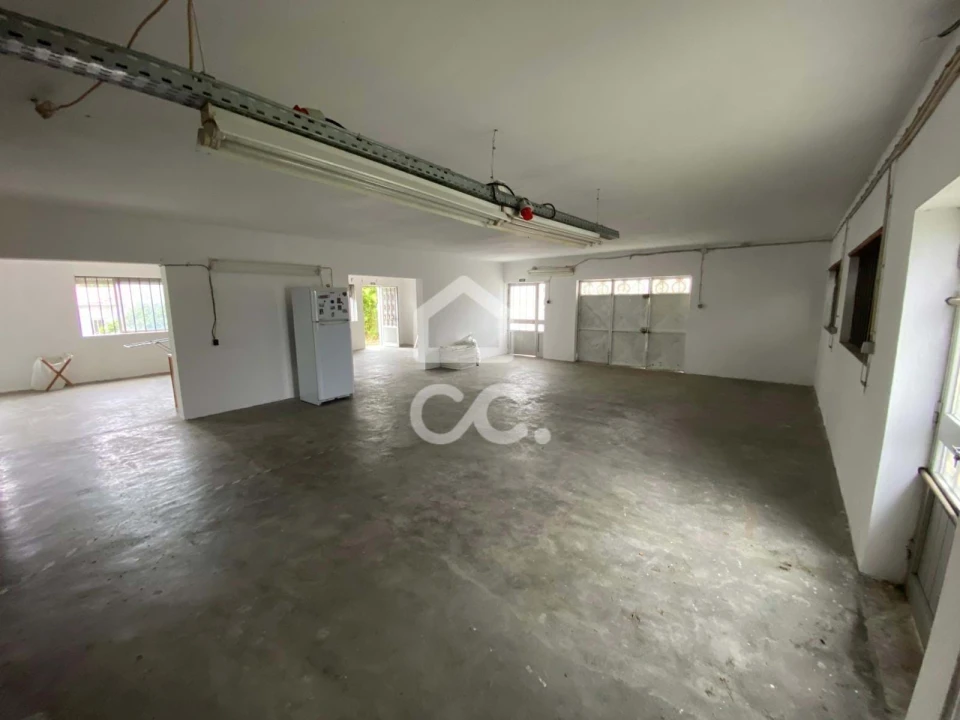 Armazém para Arrendamento em Gondar Foto 4