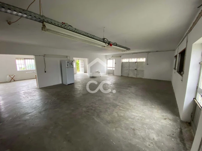 Armazém para Arrendamento em Gondar Foto 4