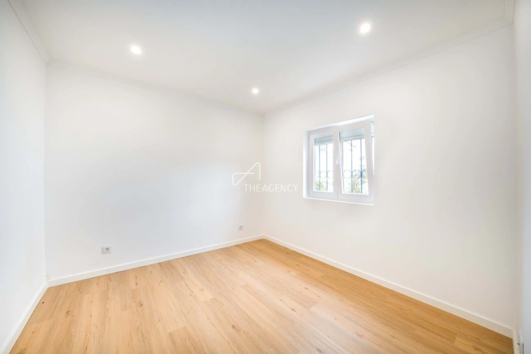 Moradia T3 para Arrendamento em Alcabideche Foto 11