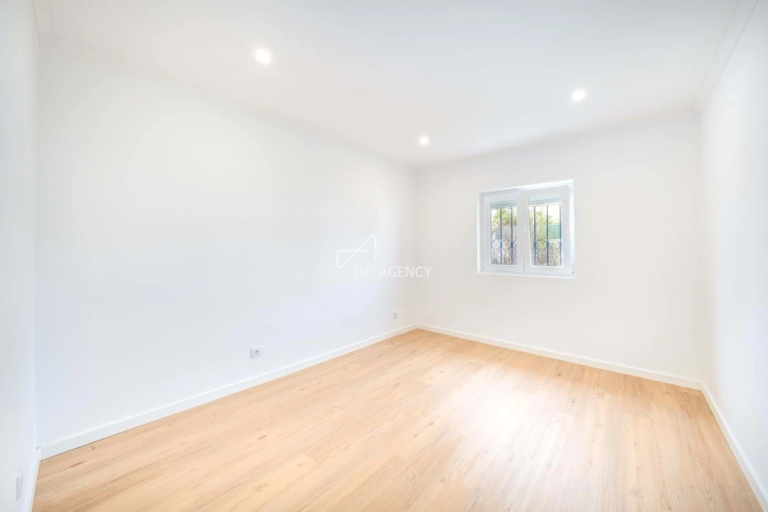 Moradia T3 para Arrendamento em Alcabideche Foto 23