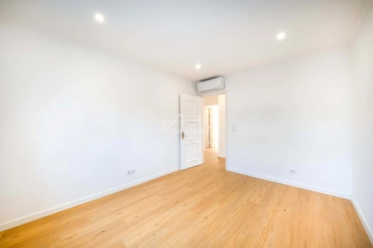 Moradia T3 para Arrendamento em Alcabideche Foto 22