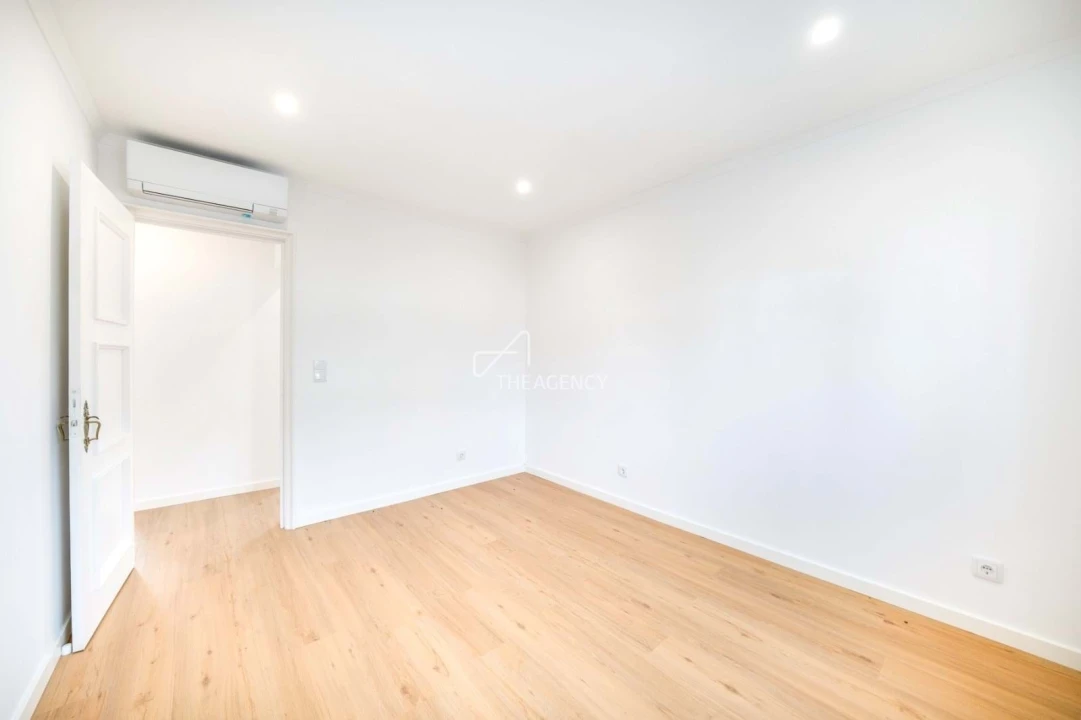 Moradia T3 para Arrendamento em Alcabideche Foto 21