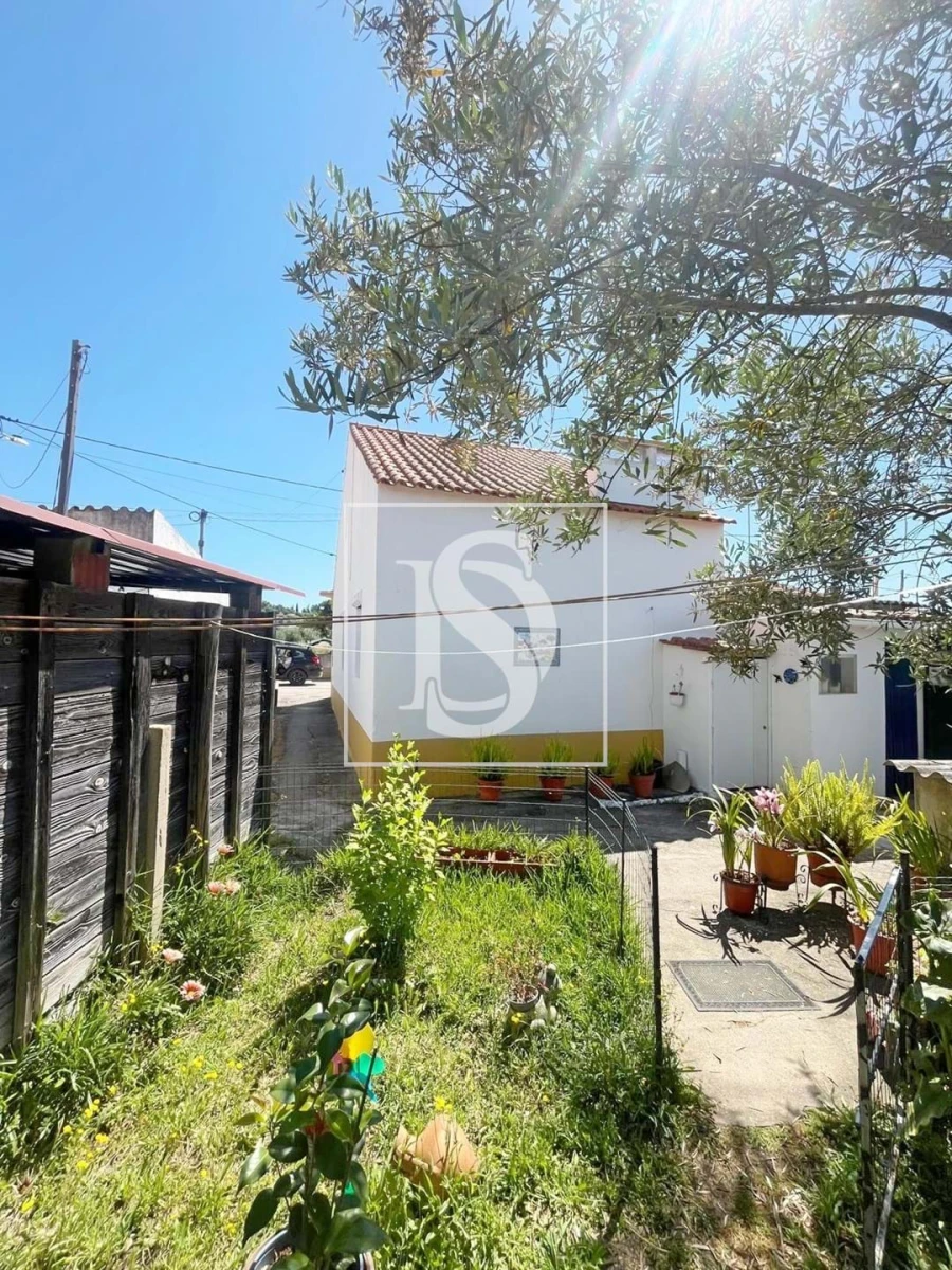 Moradia T2 para Venda em Rio de Moinhos Foto 3