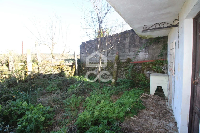 Moradia T2 para Venda em Boticas e Granja Foto 5