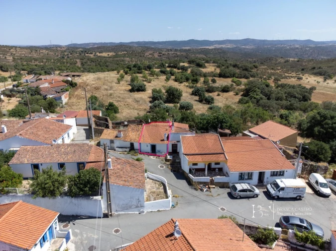 Moradia T2 para Venda em Alcoutim e Pereiro