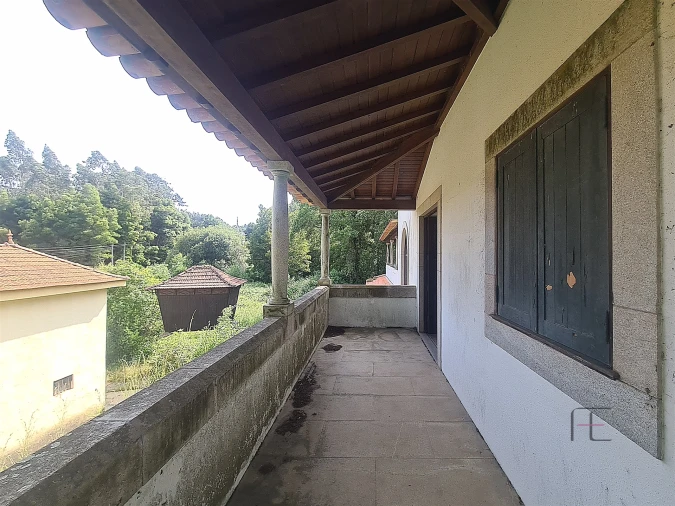 Moradia T5 para Venda em São Paio de Oleiros Foto 4