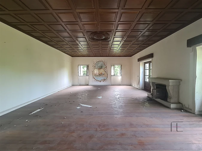 Moradia T5 para Venda em São Paio de Oleiros Foto 8