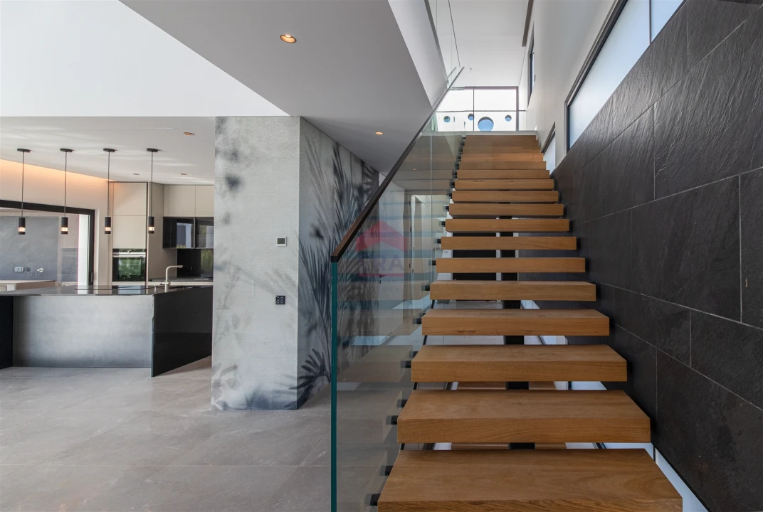 Moradia T0 para Venda em Quarteira Foto 13