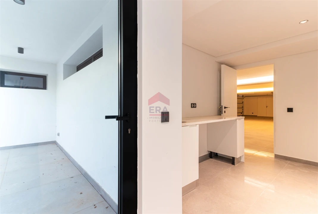 Moradia T0 para Venda em Quarteira Foto 37