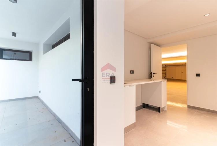 Moradia T0 para Venda em Quarteira Foto 37