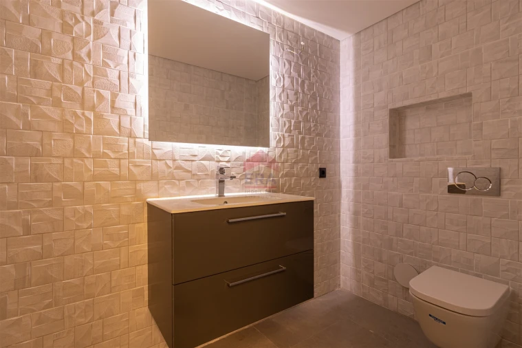 Moradia T0 para Venda em Quarteira Foto 34