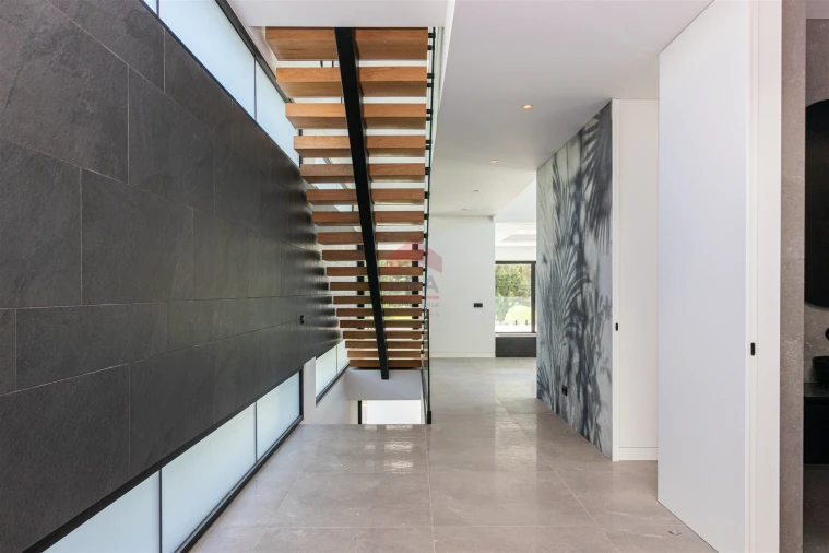 Moradia T0 para Venda em Quarteira Foto 8