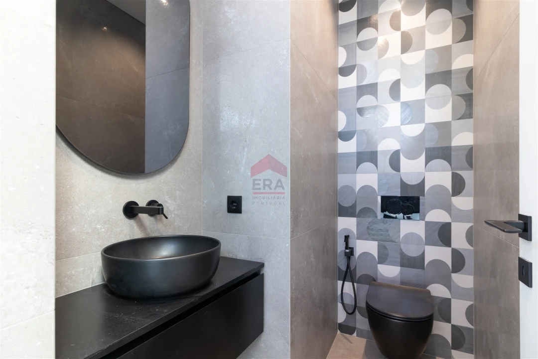 Moradia T0 para Venda em Quarteira Foto 11