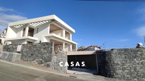 Apartamento T4 para Venda em Ponta do Sol