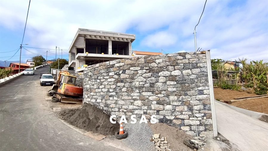 Apartamento T4 para Venda em Ponta do Sol Foto 5