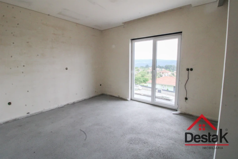 Moradia T3 para Venda em Pinho Foto 16