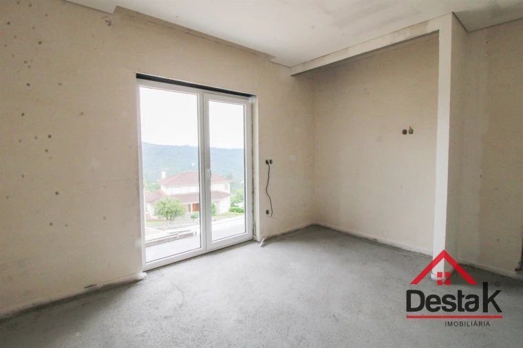 Moradia T3 para Venda em Pinho Foto 17