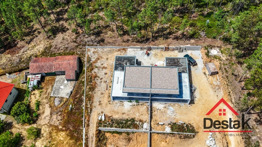 Moradia T3 para Venda em Pinho Foto 30