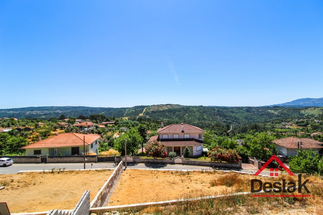 Moradia T3 para Venda em Pinho Foto 27