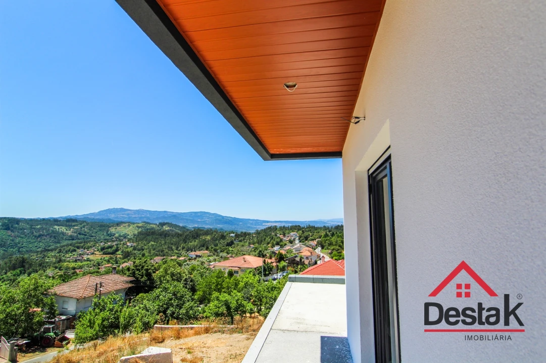 Moradia T3 para Venda em Pinho Foto 26