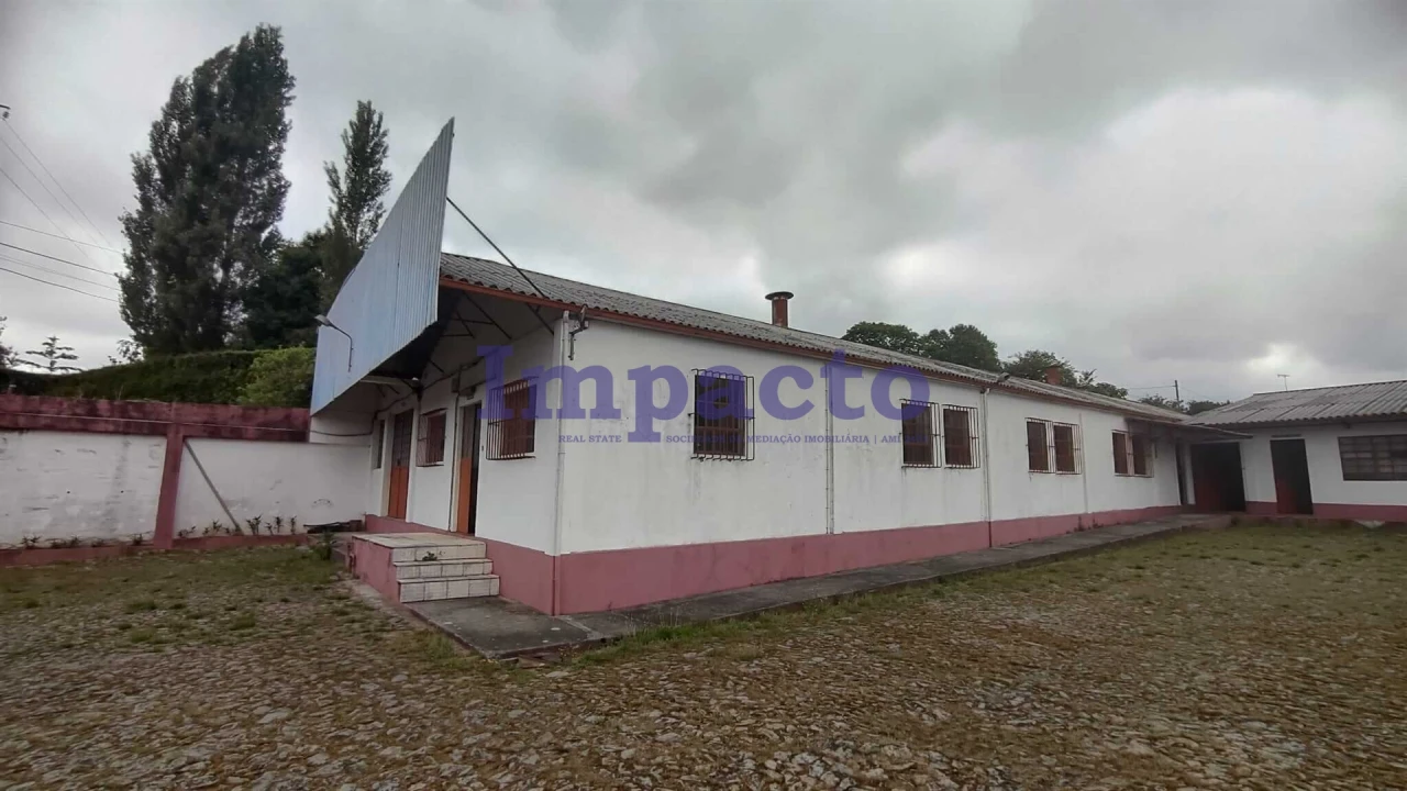 Armazém para Venda em O. Azeméis, Riba-Ul, Ul, Macinhata Seixa, Madail Foto 3