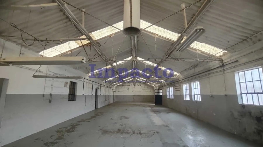 Armazém para Venda em O. Azeméis, Riba-Ul, Ul, Macinhata Seixa, Madail Foto 2