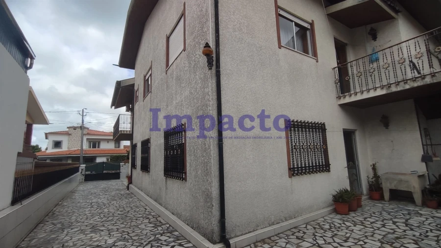 Moradia T3 para Venda em São Roque Foto 17