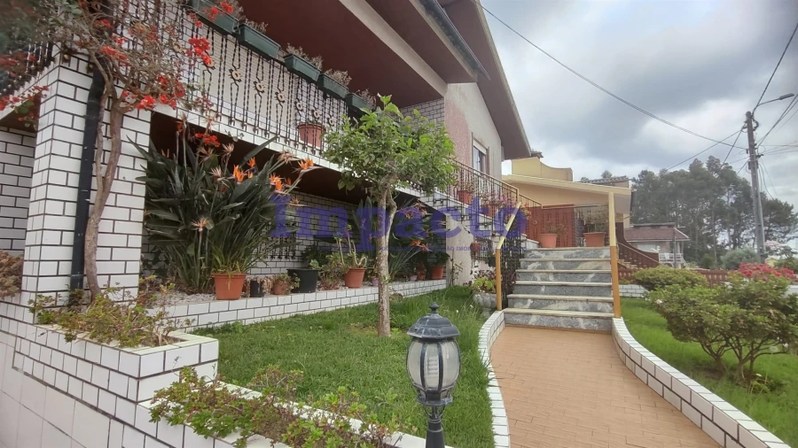 Moradia T3 para Venda em São Roque Foto 2