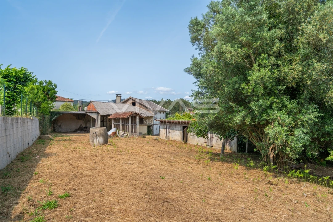 Moradia T4 para Venda em Escariz (São Mamede) e Escariz (São Martinho) Foto 24