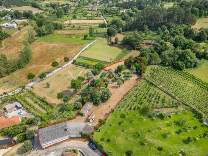 Moradia T4 para Venda em Escariz (São Mamede) e Escariz (São Martinho) Foto 32