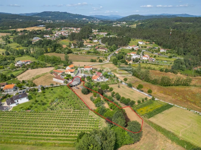 Moradia T4 para Venda em Escariz (São Mamede) e Escariz (São Martinho) Foto 30