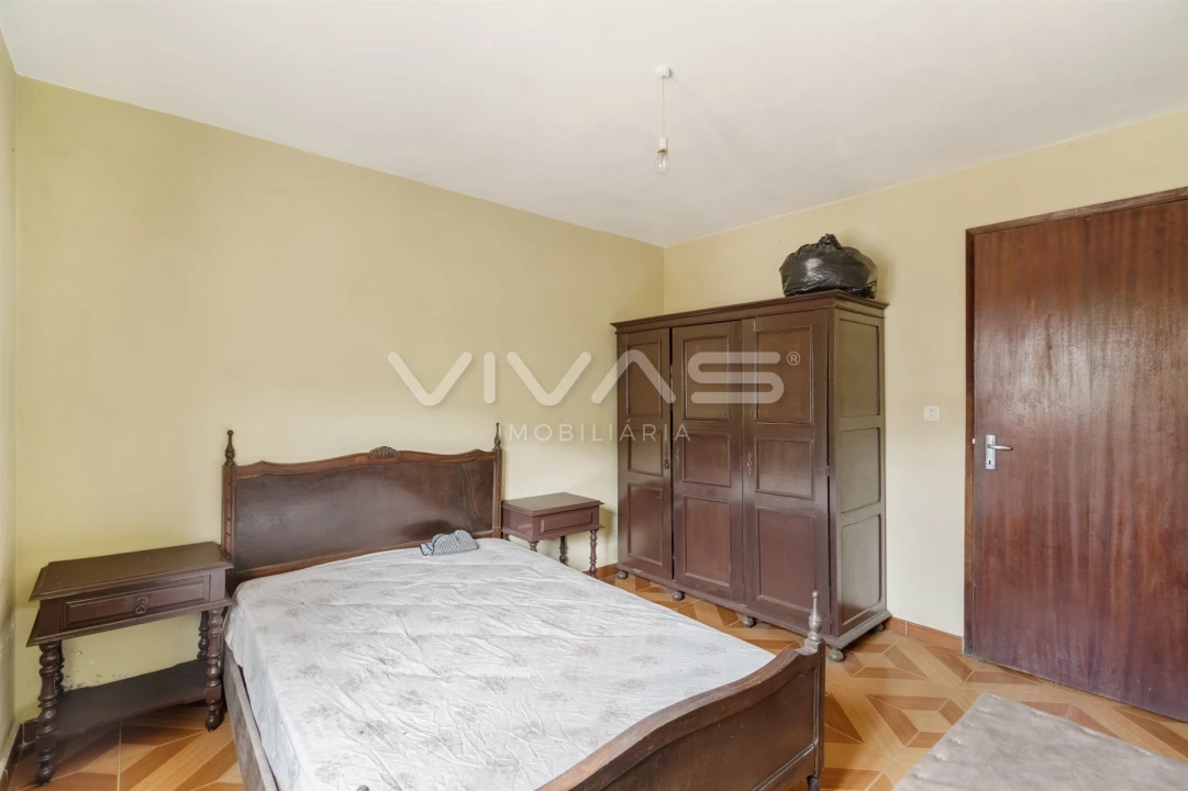 Moradia T4 para Venda em Escariz (São Mamede) e Escariz (São Martinho) Foto 13