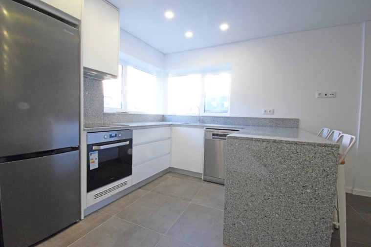 Moradia T2 para Venda em Fundão, Valverde, Donas, A. Joanes, A. Nova Cabo Foto 3