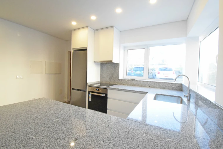 Moradia T2 para Venda em Fundão, Valverde, Donas, A. Joanes, A. Nova Cabo Foto 5