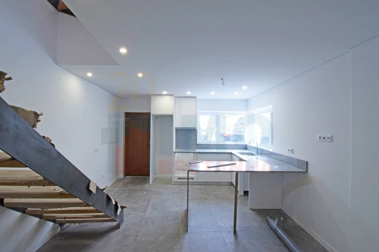 Moradia T2 para Venda em Fundão, Valverde, Donas, A. Joanes, A. Nova Cabo Foto 5