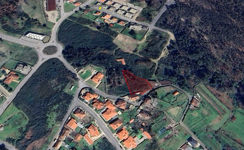 Terreno para Venda em Meixomil Foto 1