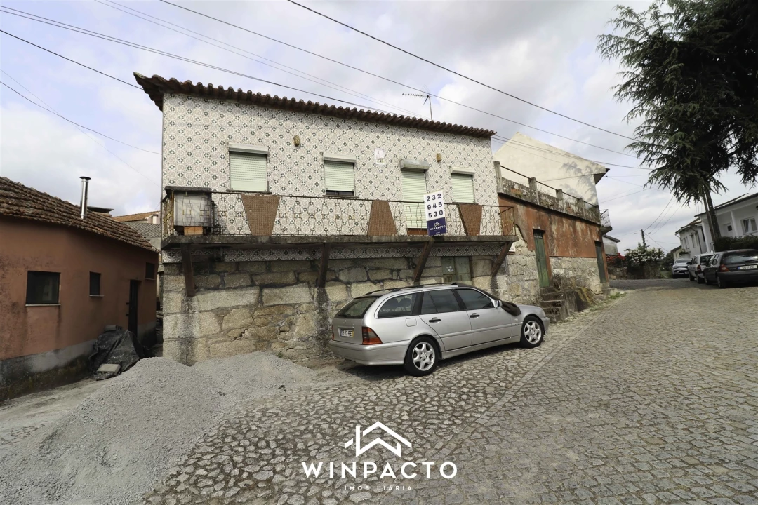 Moradia T3 para Venda em Vilar Seco Foto 1