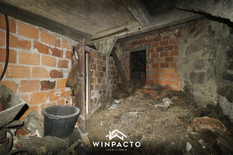 Moradia T3 para Venda em Vilar Seco Foto 36