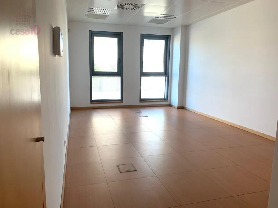 Escritório para Venda em Parque das Nações Foto 2