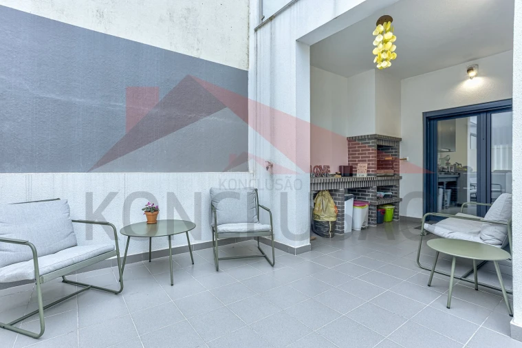 Moradia T4 para Venda em Santa Iria de Azoia, São João da Talha e Bobadela Foto 6