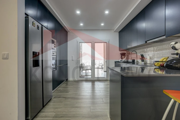 Moradia T4 para Venda em Santa Iria de Azoia, São João da Talha e Bobadela Foto 5