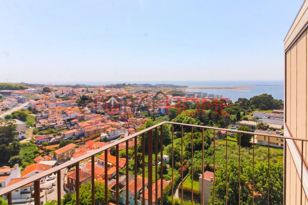 Apartamento T4 para Venda em Santa Marinha e São Pedro da Afurada Foto 1