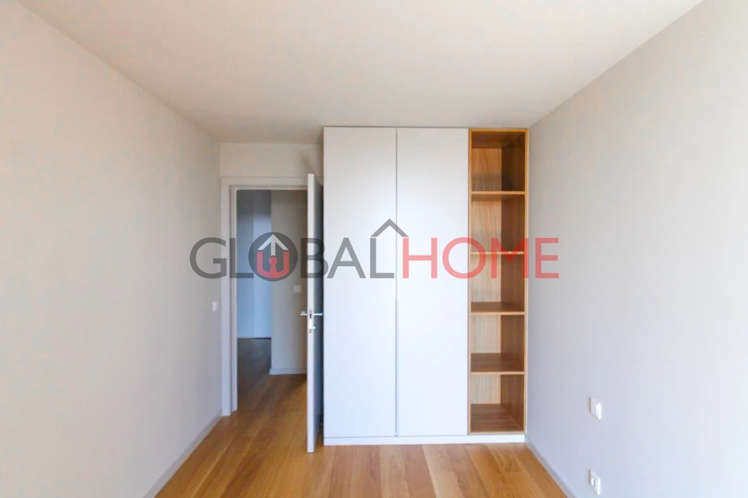 Apartamento T4 para Venda em Santa Marinha e São Pedro da Afurada Foto 9