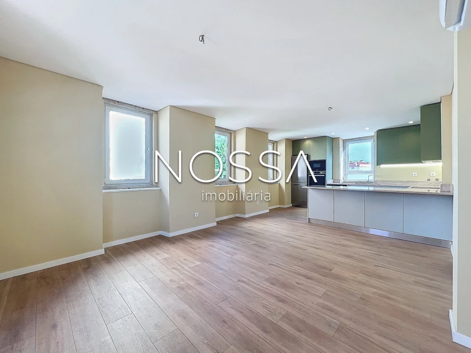 Apartamento T2 para Venda em Massamá e Monte Abraão Foto 1
