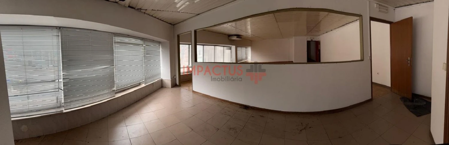 Loja para Arrendamento em Bougado (São Martinho e Santiago) Foto 9