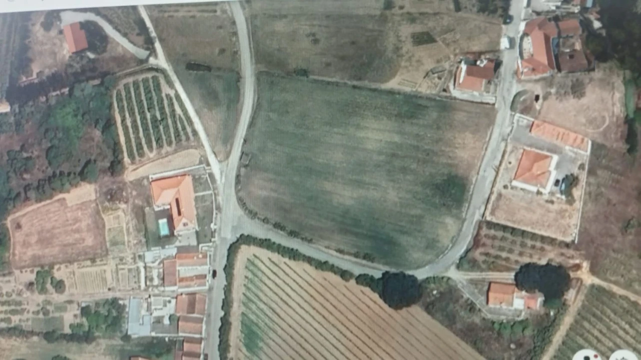 Terreno para Venda em Santa Maria, São Pedro e Sobral da Lagoa Foto 32