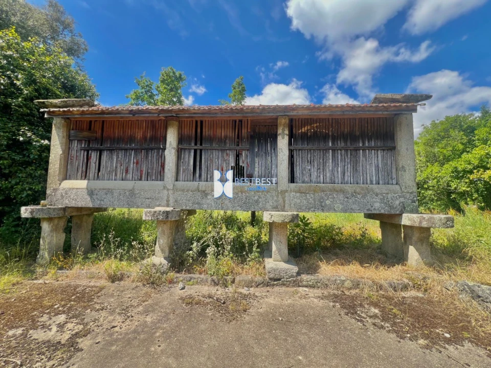 Quinta T0 para Venda em Crespos e Pousada Foto 2