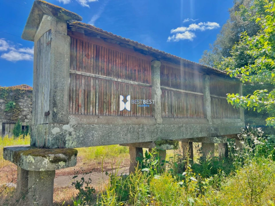Quinta T0 para Venda em Crespos e Pousada Foto 1