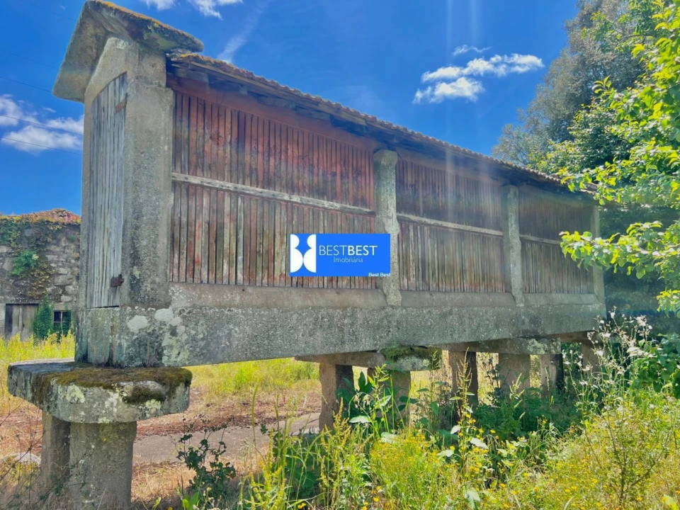 Quinta T0 para Venda em Crespos e Pousada Foto 2